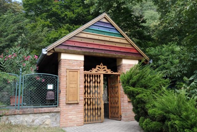 Hármaslevelű szellőrózsa