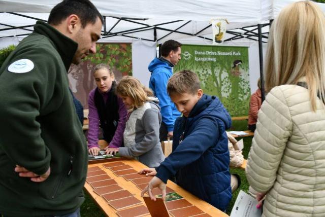 Bioszféra-rezervátum Nap forgatag a Tettyén